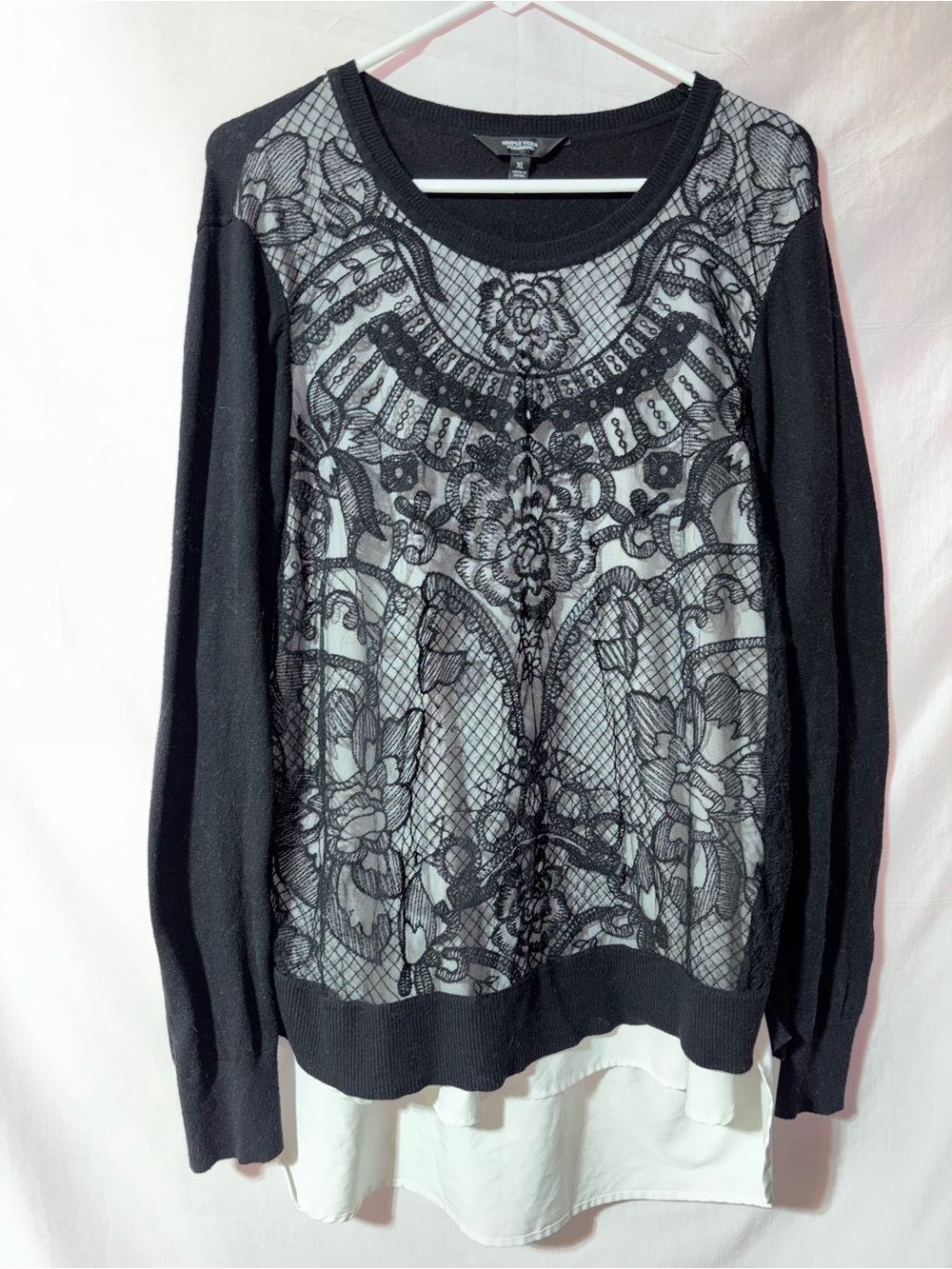 Simply Vera Vera Wang Black Lace-Overlay Crewneck Sweater with White Hem